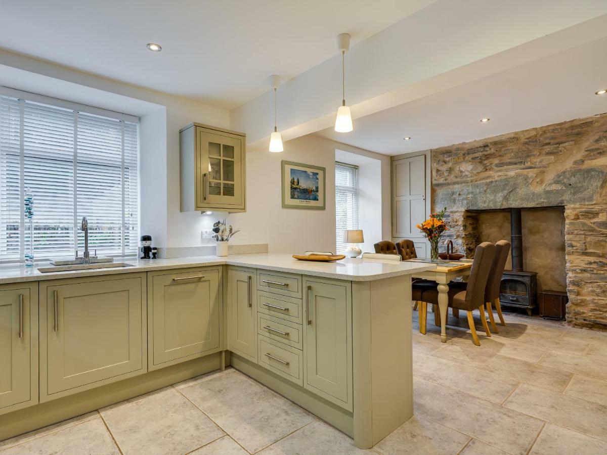 Two Lake View Coniston Exterior photo
